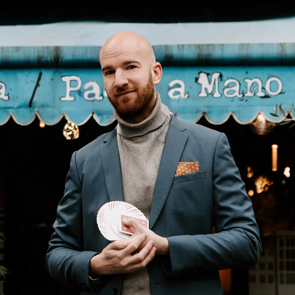 Polaroid d'un cocktail animé par Ugo avec un H à Paris